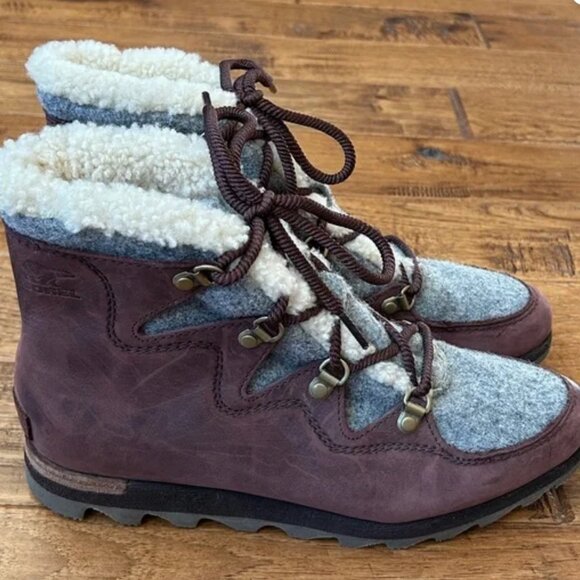 SOREL Sneakchic Alpine Nubuck Suede Faux Shearling Lace up Ankle Boots 8.5M - Picture 1 of 8